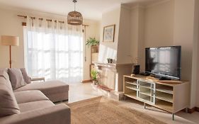 Middle Of The Bay 2 Bedroom Apartment